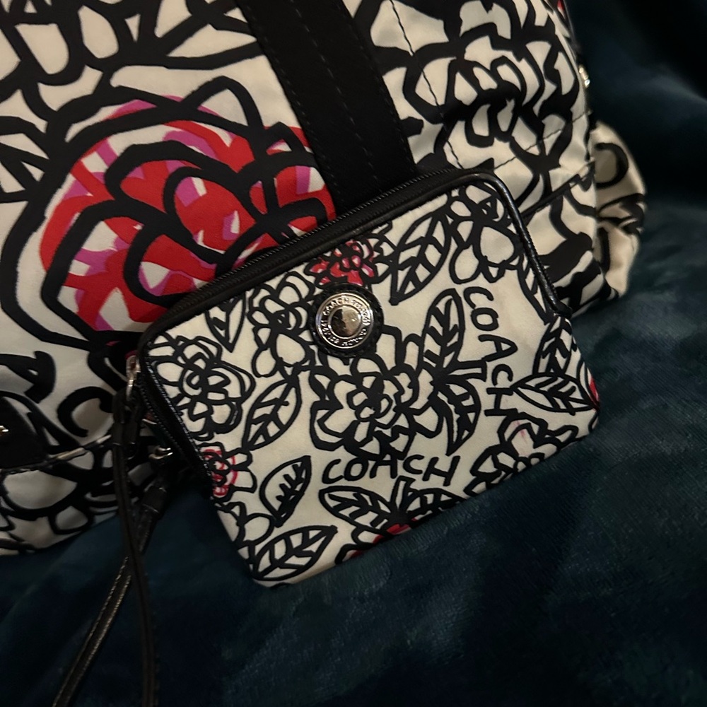 Coach Large Floral Tote and Wallet Set - Picture 2 of 9